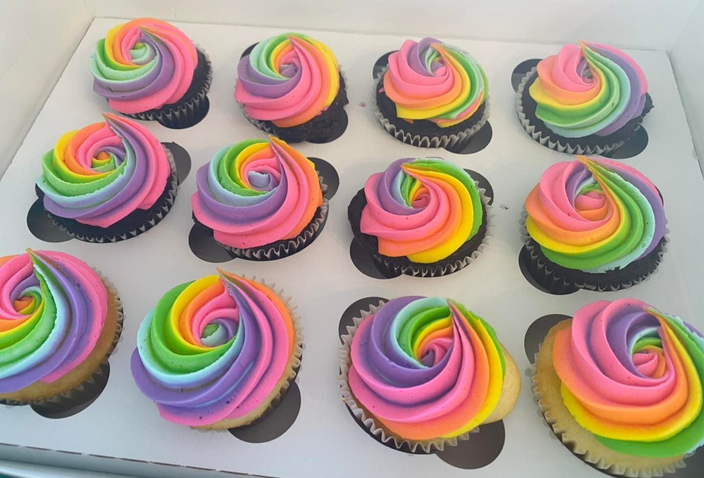 rainbow-cupcakes-1-dozen-sweets-by-morgan