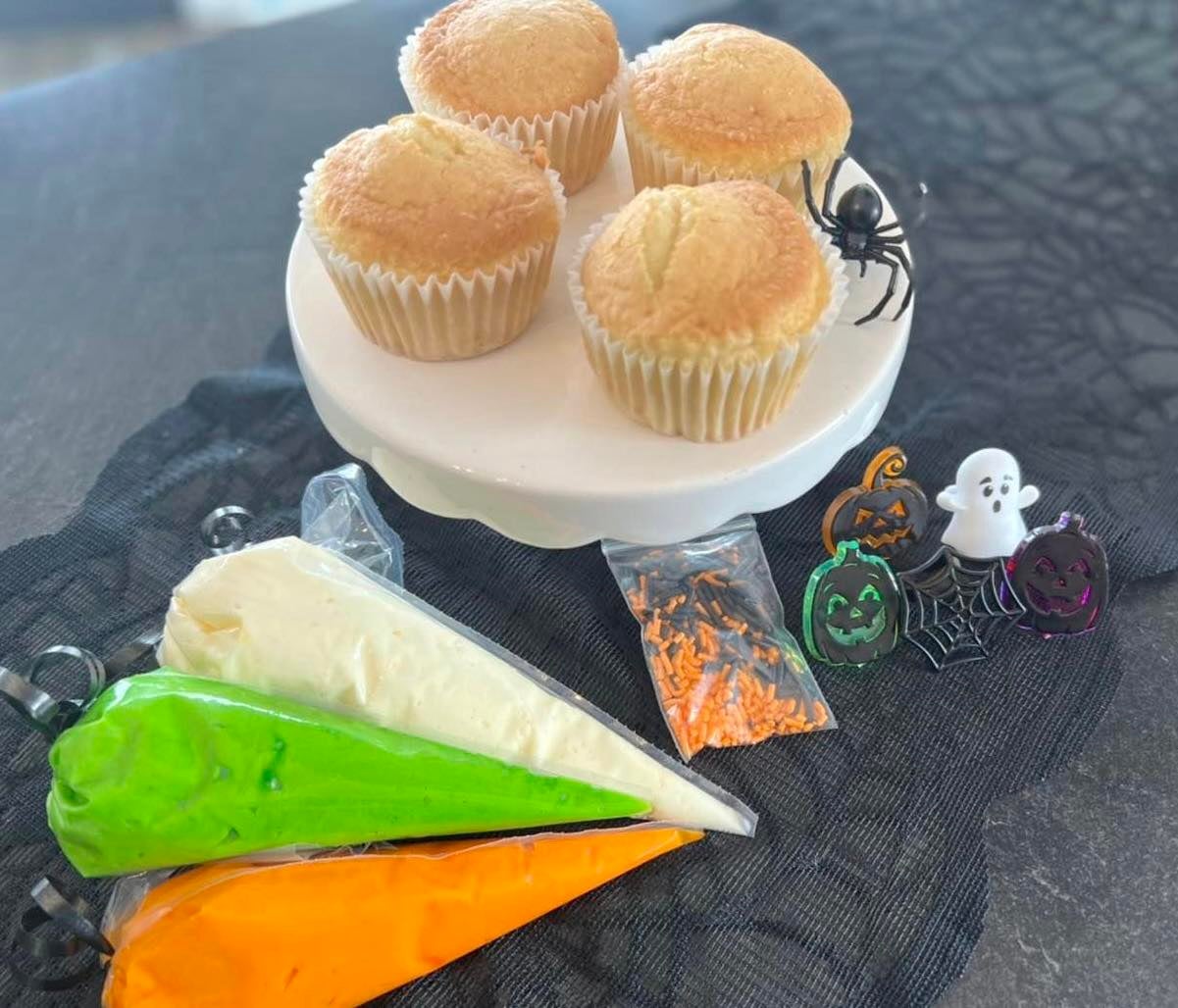 Halloween Cupcake Decorating Kit Sweets by